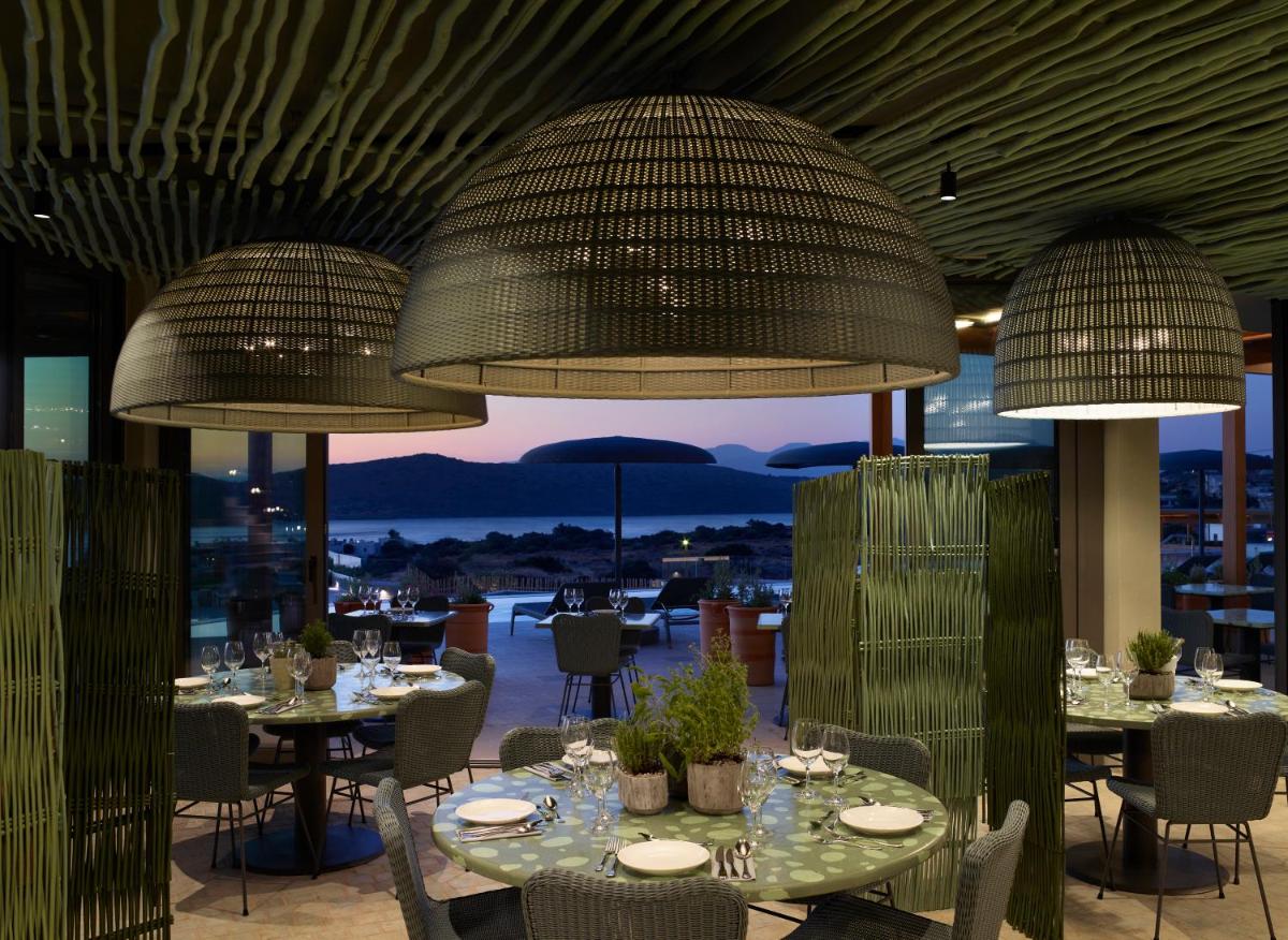Cayo Exclusive Resort & Spa