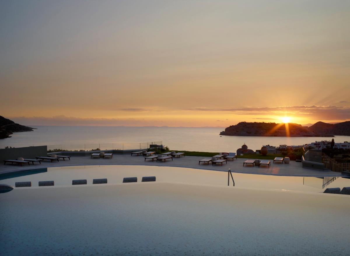 Cayo Exclusive Resort & Spa