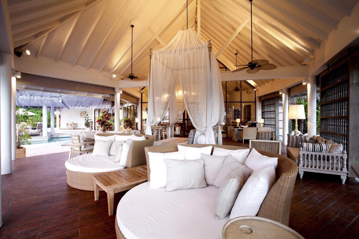 The Centara Collection, Machchafushi Island Resort & Spa Maldives - Stay 4 nights or more, enjoy 25 percent off Seaplane transfers, valid for stays from 10 Apr to Sep 2026