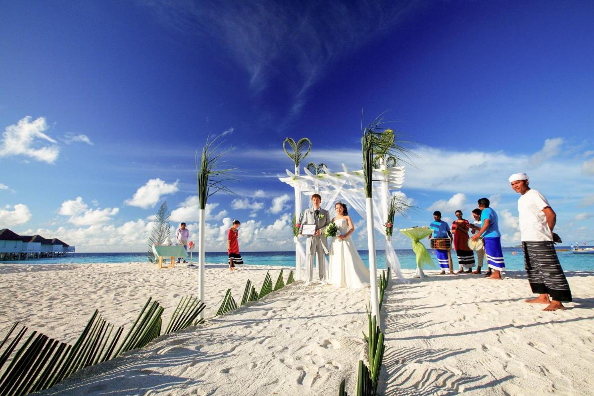 The Centara Collection, Machchafushi Island Resort & Spa Maldives - Stay 4 nights or more, enjoy 25 percent off Seaplane transfers, valid for stays from 10 Apr to Sep 2026