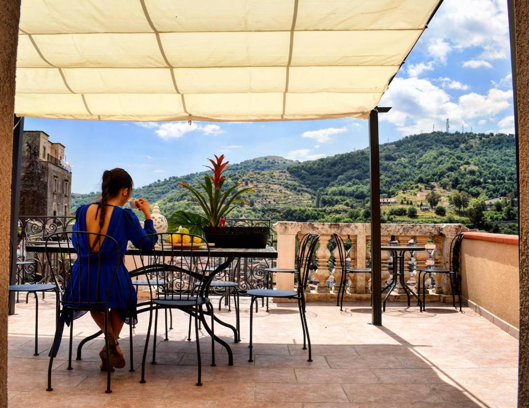 Cento Tari' Guest House