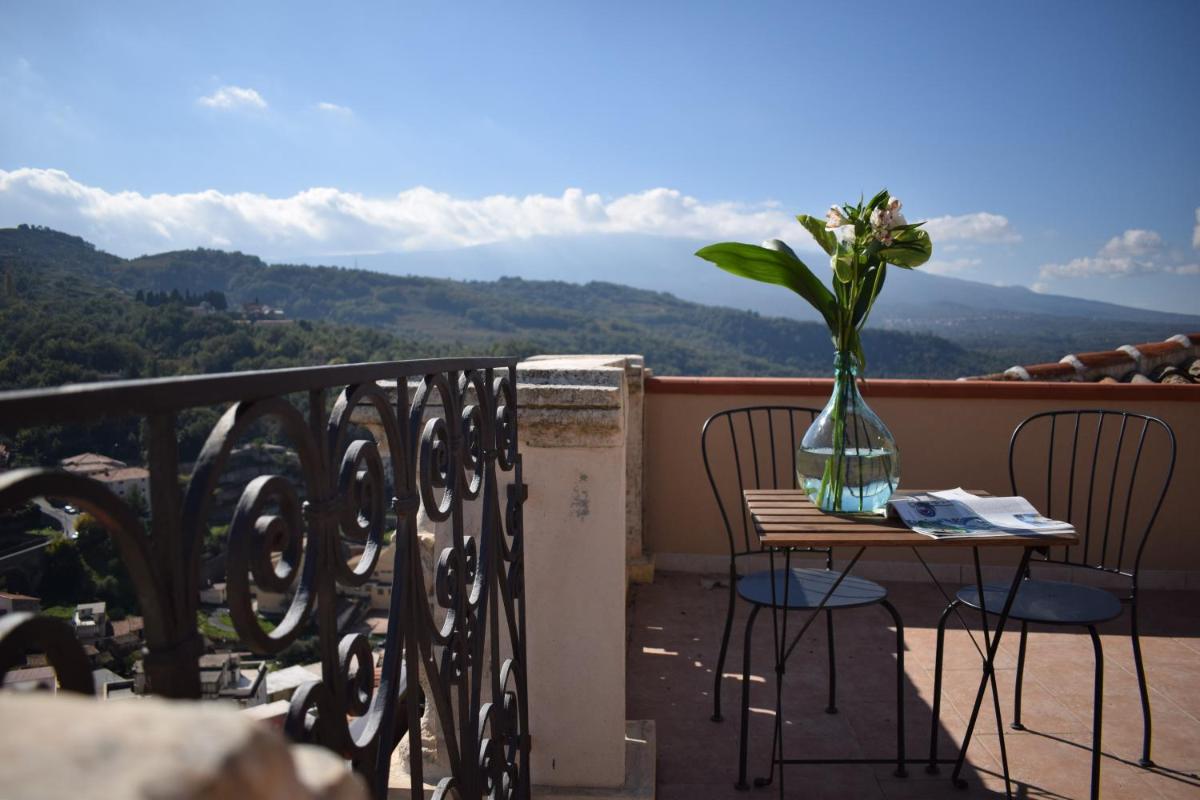 Cento Tari' Guest House