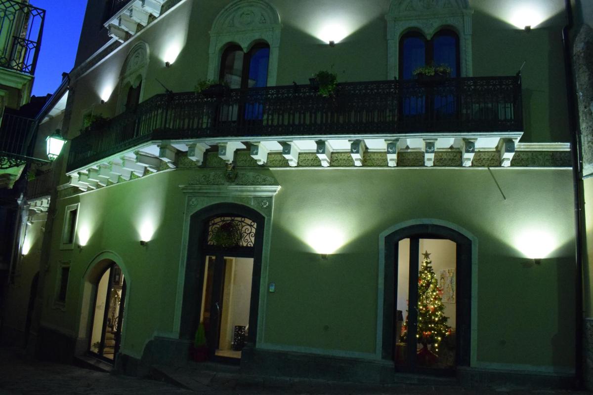Cento Tari' Guest House