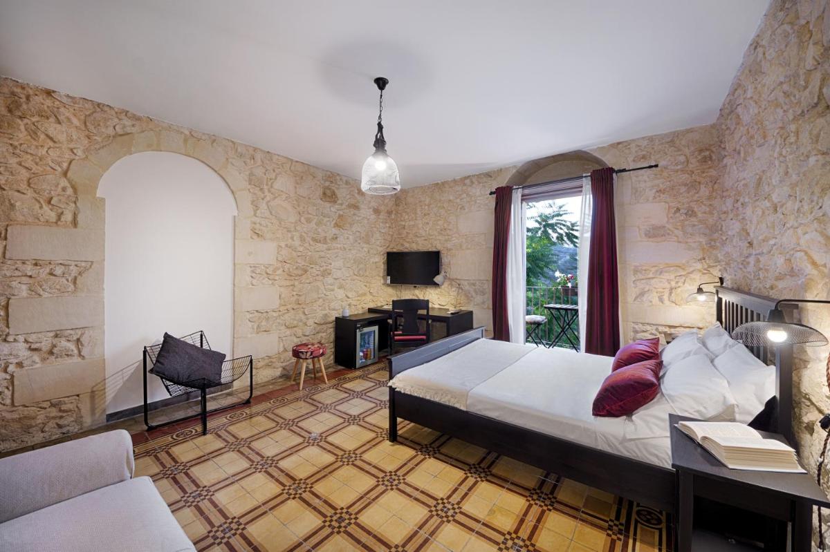 Centosedici Rooms