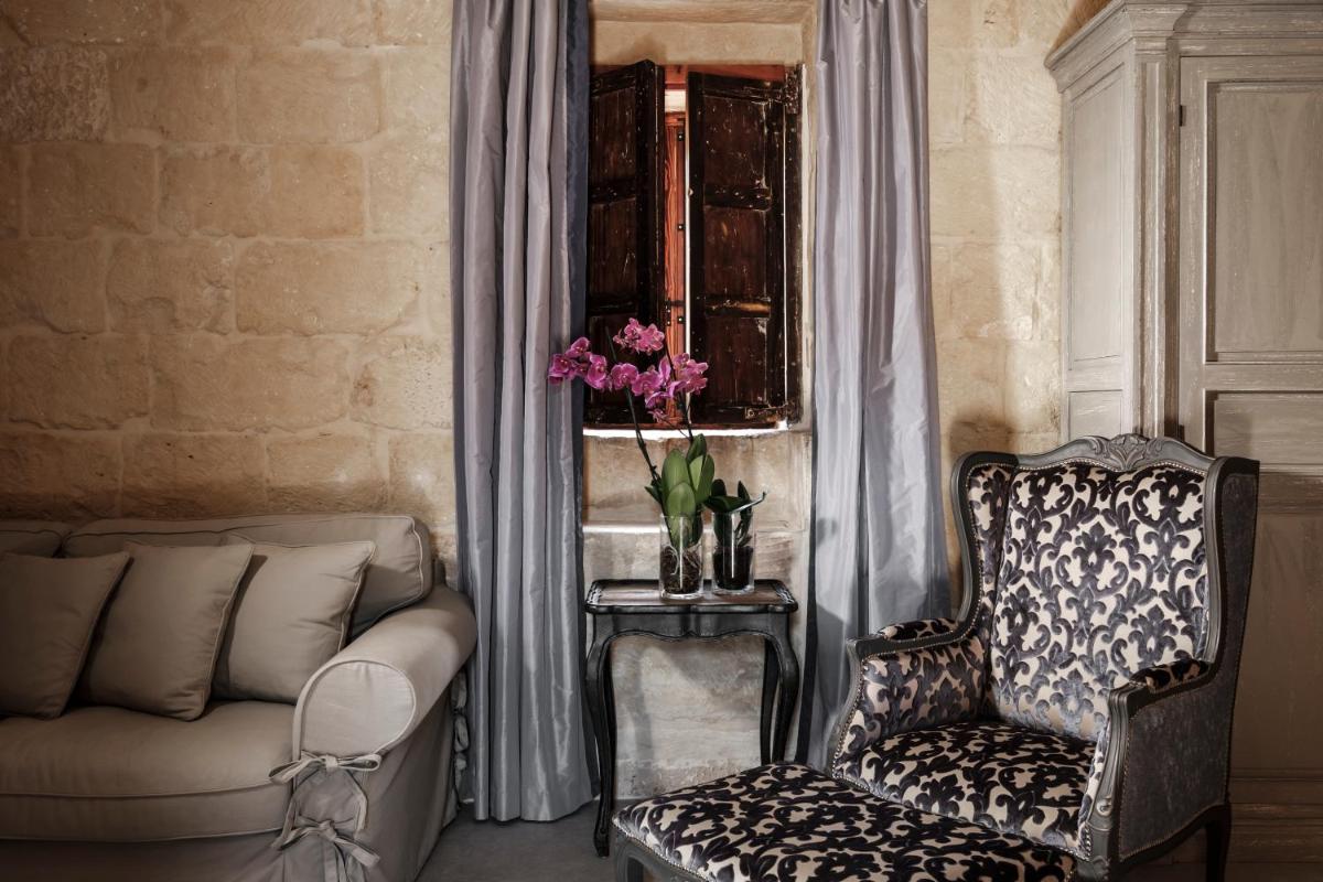 Cesca's Boutique Hotel