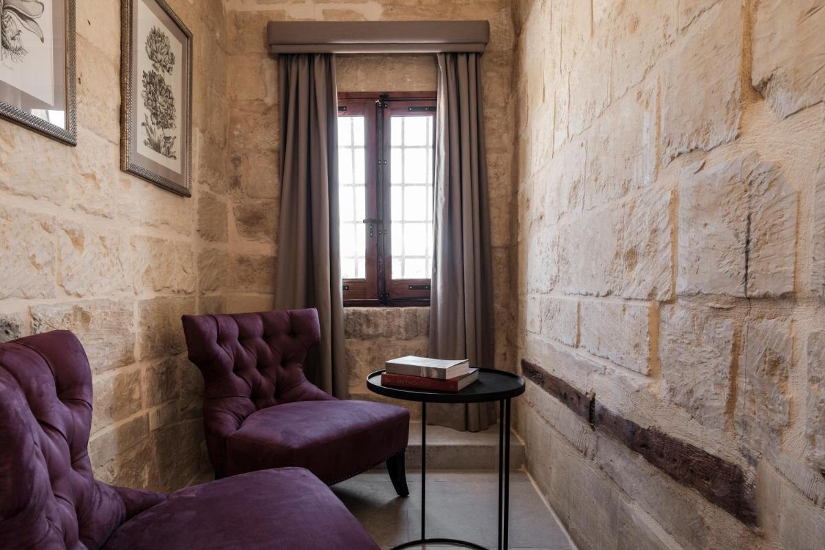 Cesca's Boutique Hotel