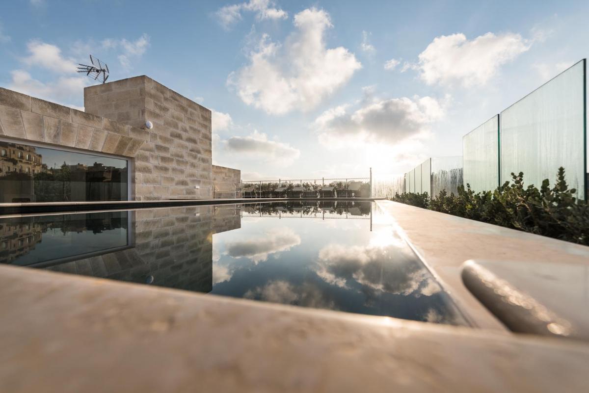 Cesca's Boutique Hotel