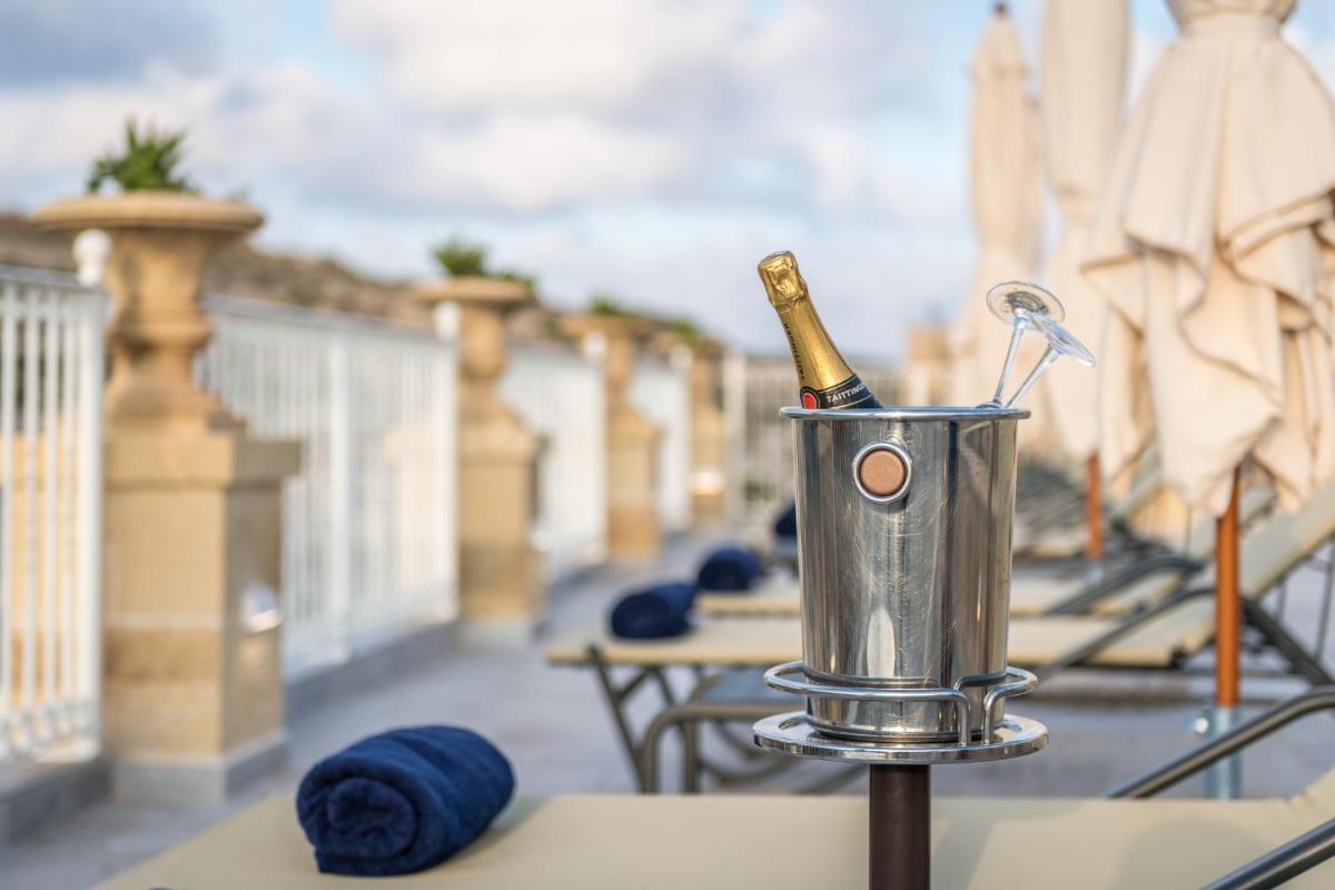 Cesca's Boutique Hotel