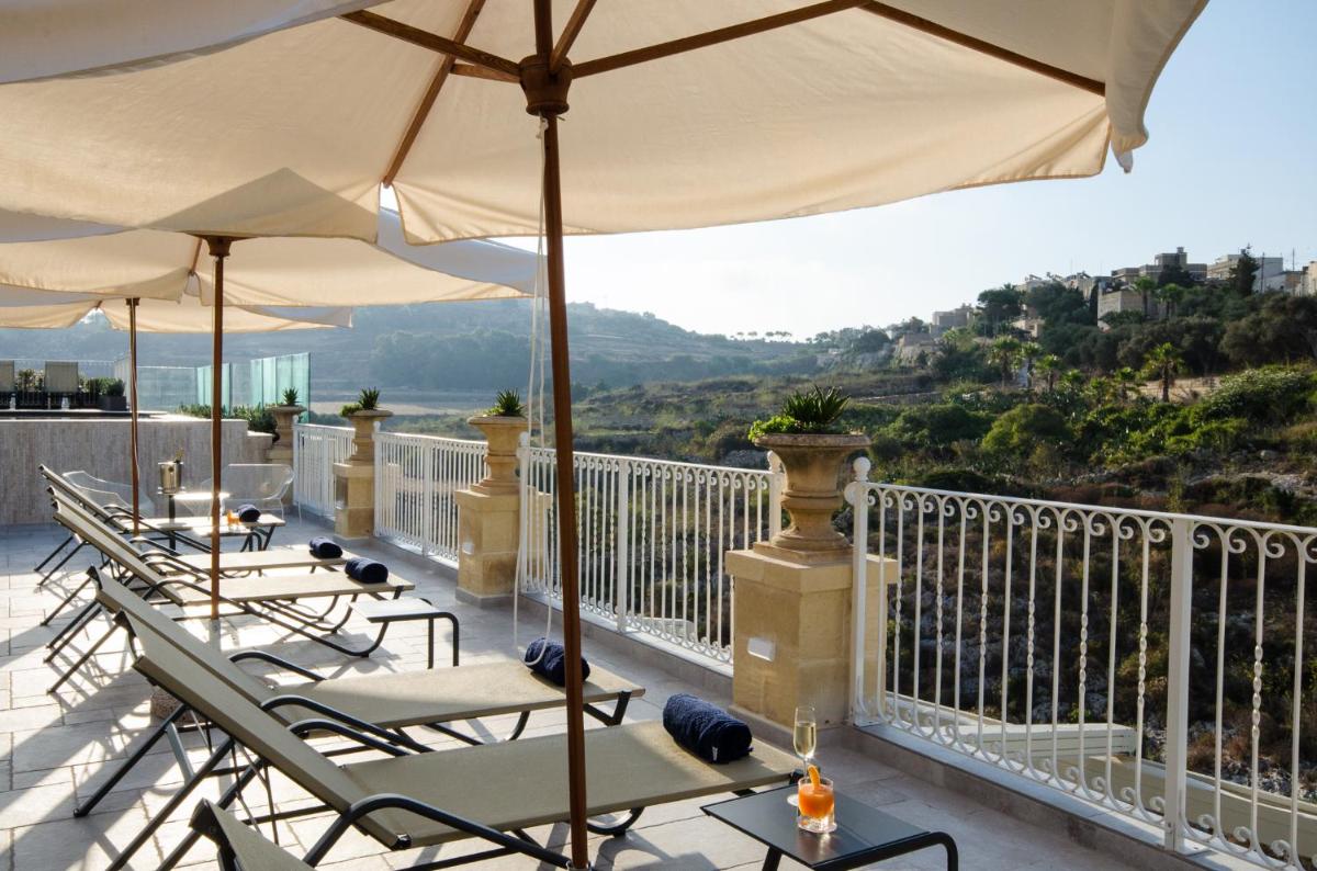 Cesca's Boutique Hotel