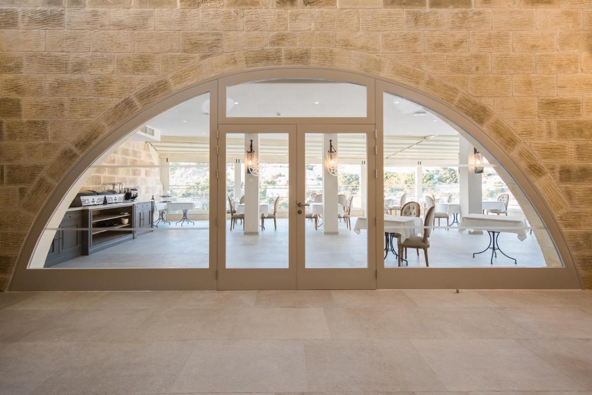 Cesca's Boutique Hotel