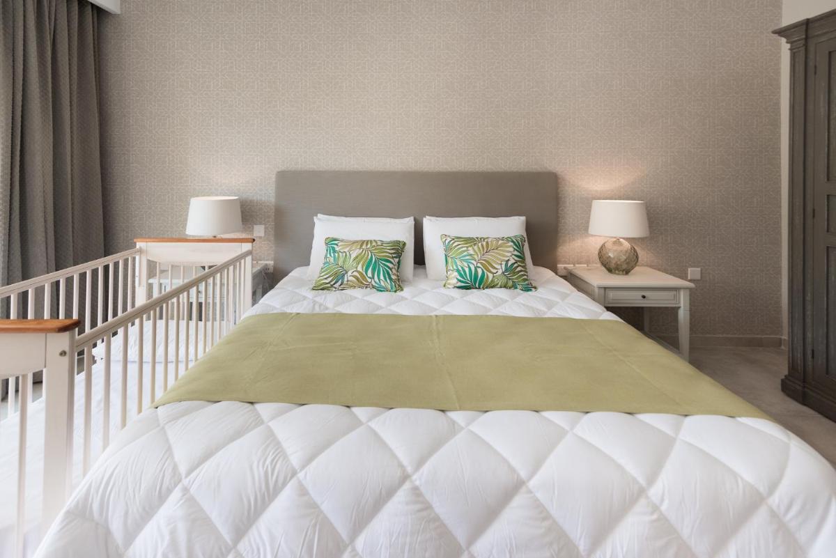 Cesca's Boutique Hotel