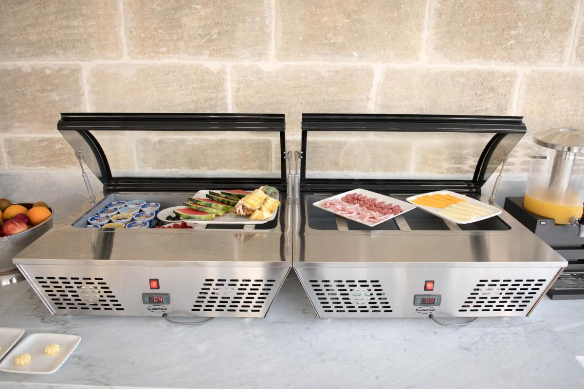 Cesca's Boutique Hotel