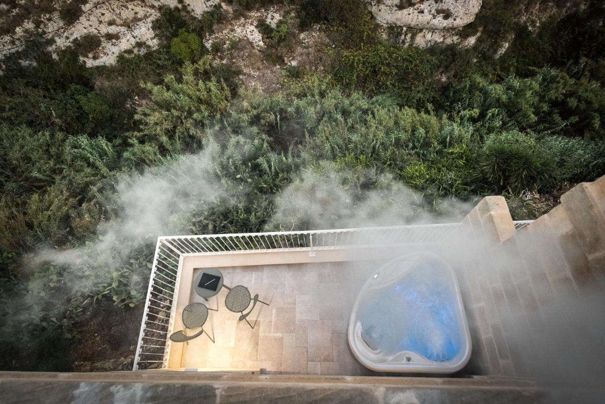 Cesca's Boutique Hotel