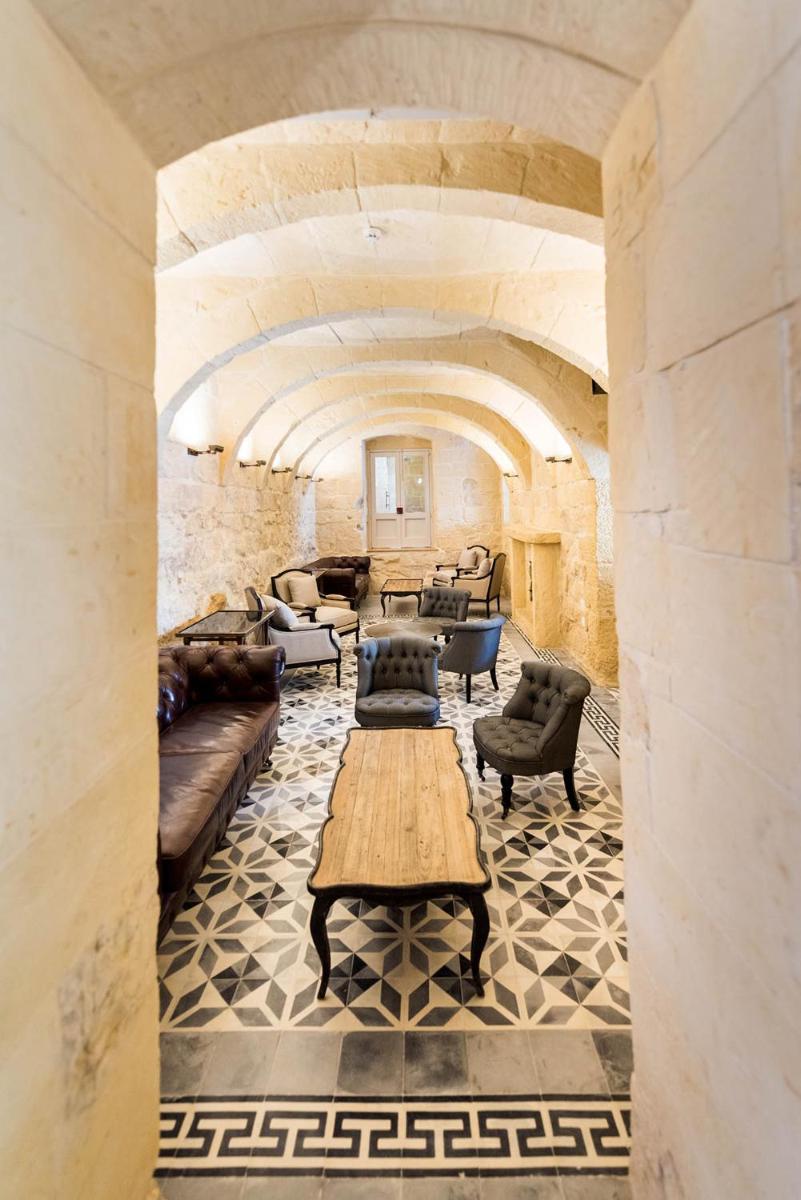 Cesca's Boutique Hotel