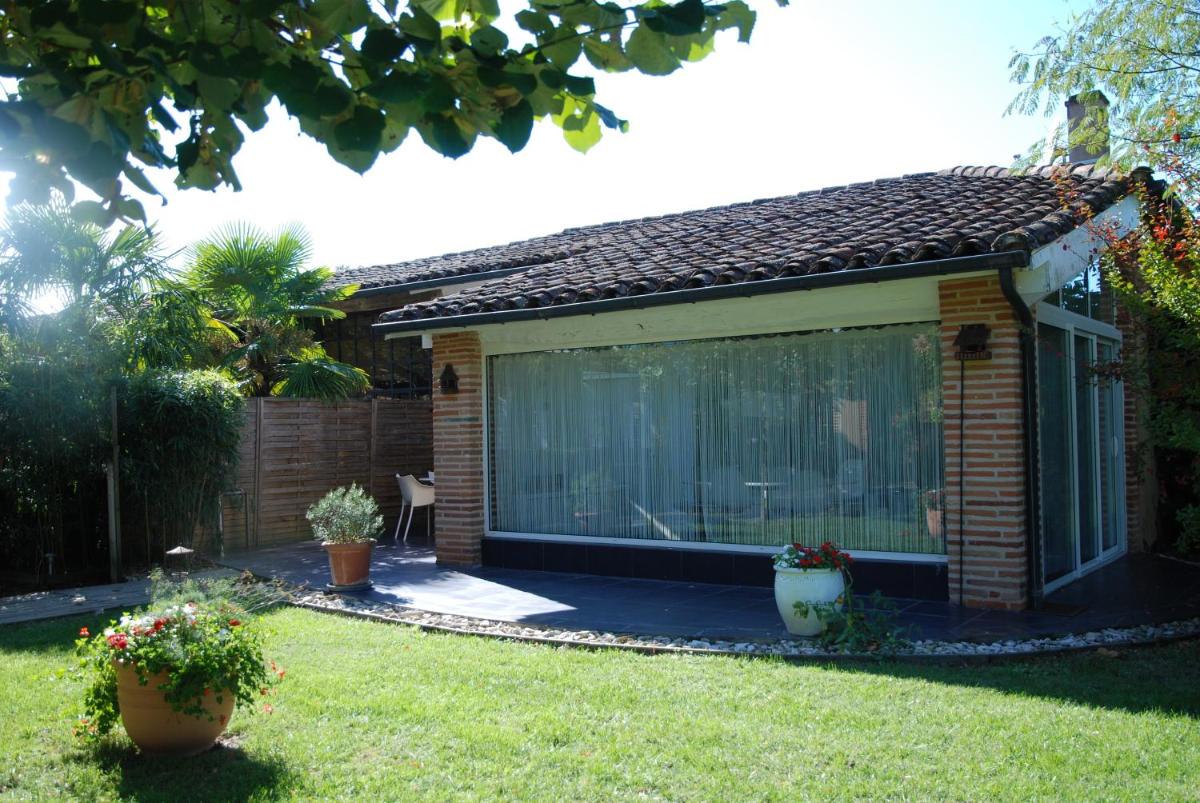 Chambres d’Hôtes Château Touny les Roses