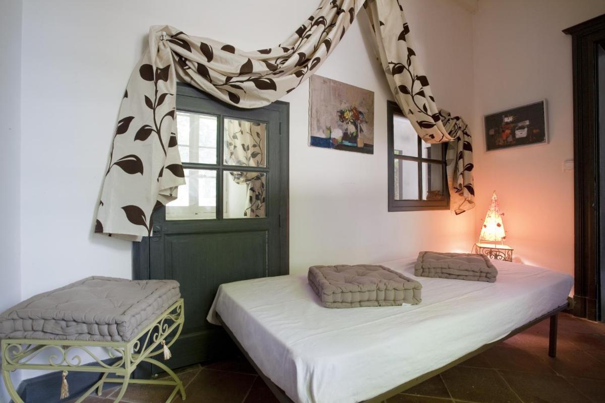 Chambres d’Hôtes Château Touny les Roses