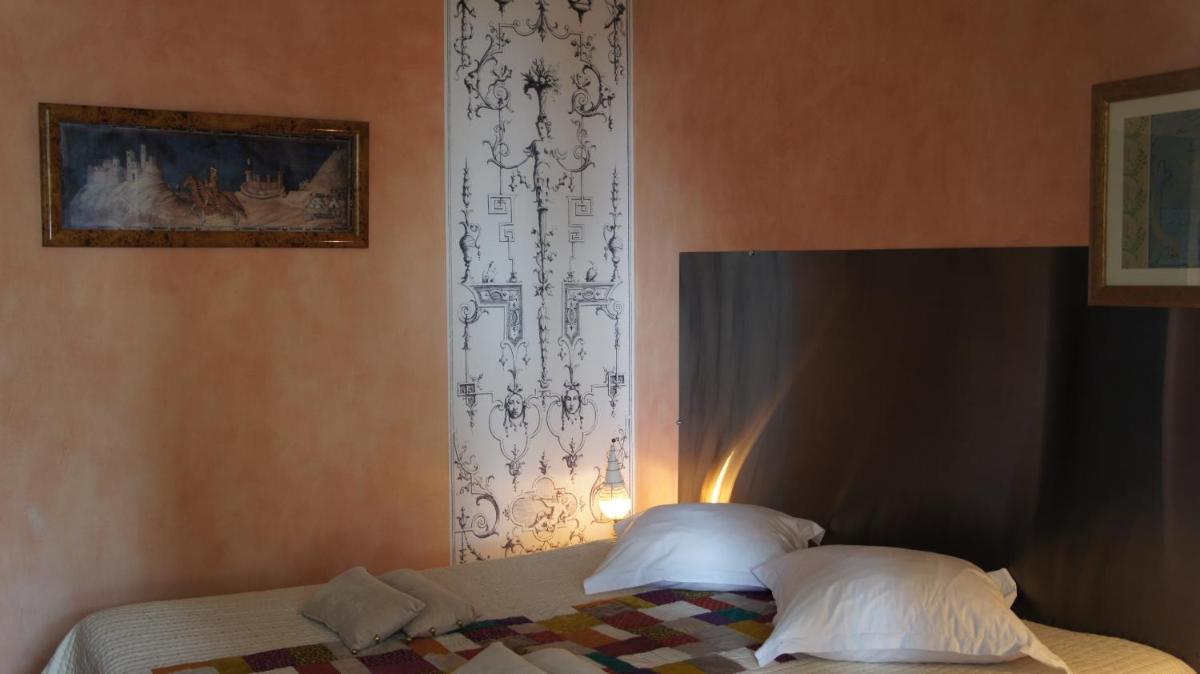 Chambres d’Hôtes Château Touny les Roses