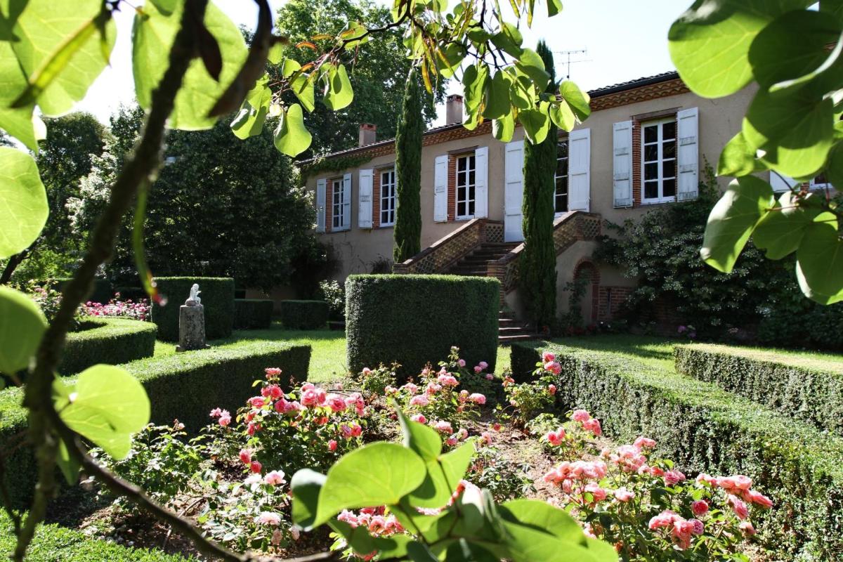 Chambres d’Hôtes Château Touny les Roses