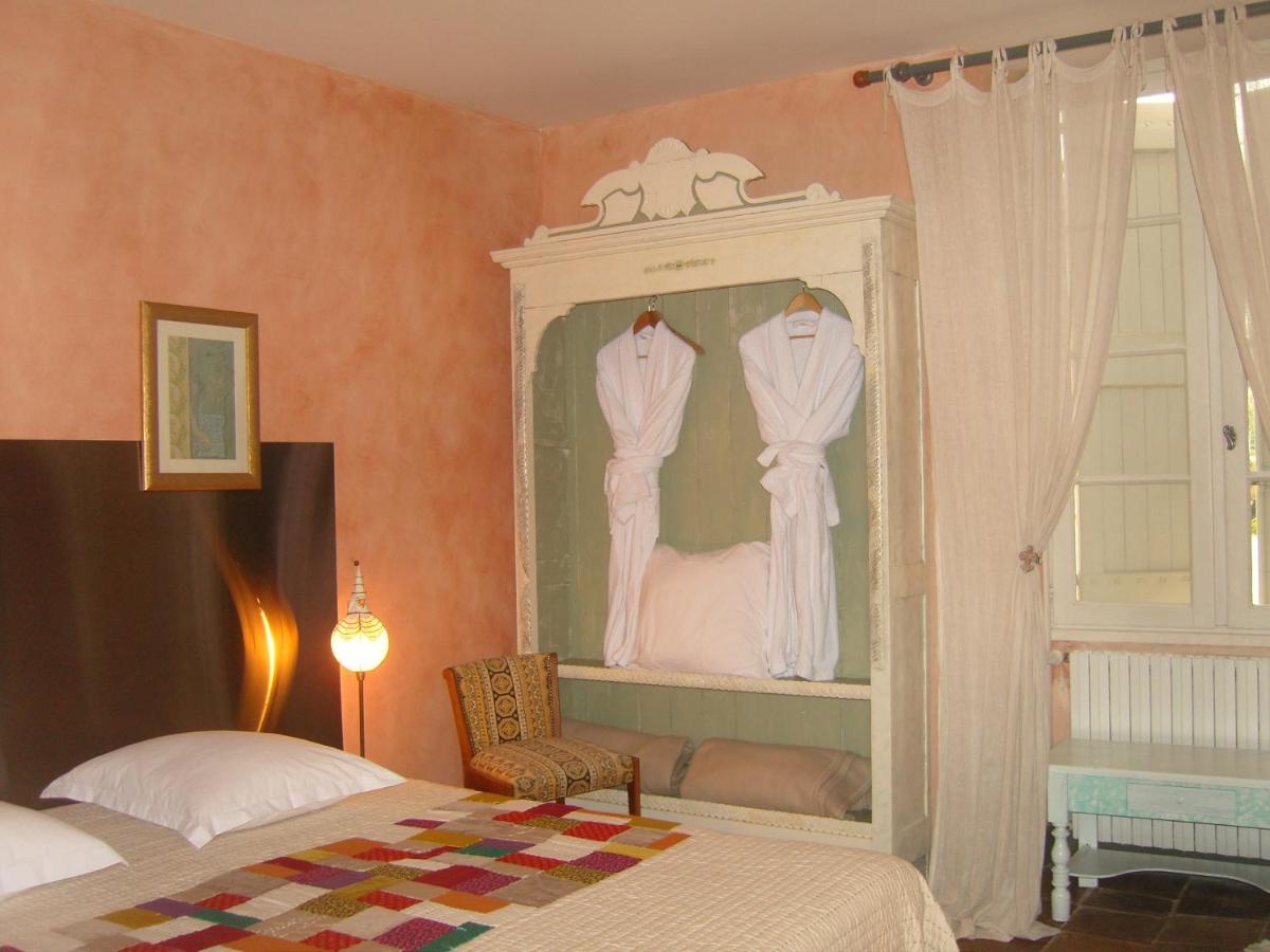 Chambres d’Hôtes Château Touny les Roses