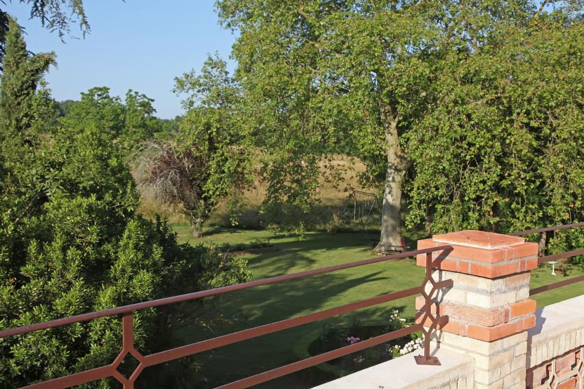 Domaine du Buc, Le Château
