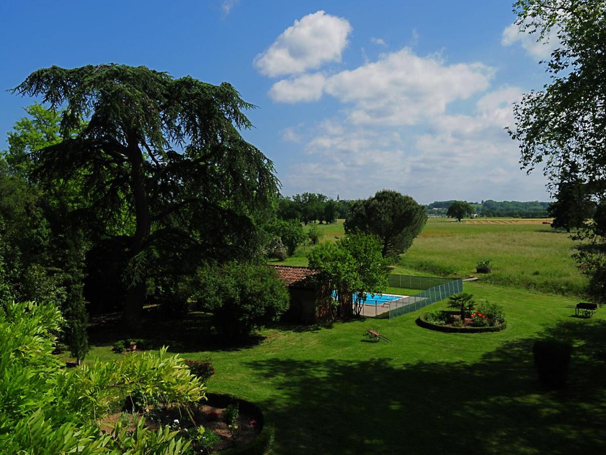 Domaine du Buc, Le Château