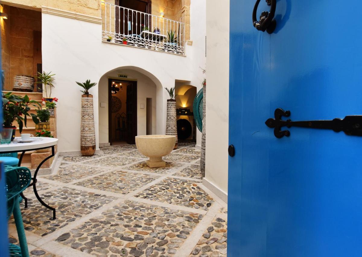 Chapel 5 Boutique Suites B&B