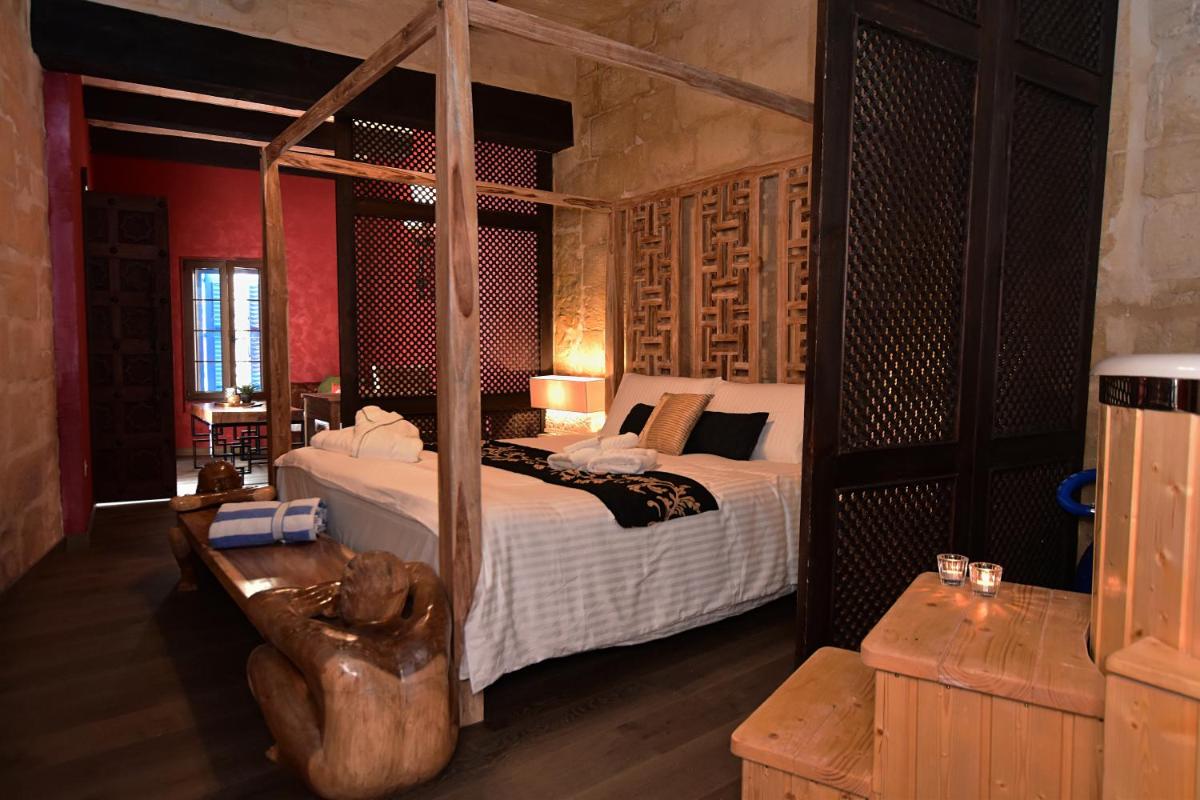 Chapel 5 Boutique Suites B&B