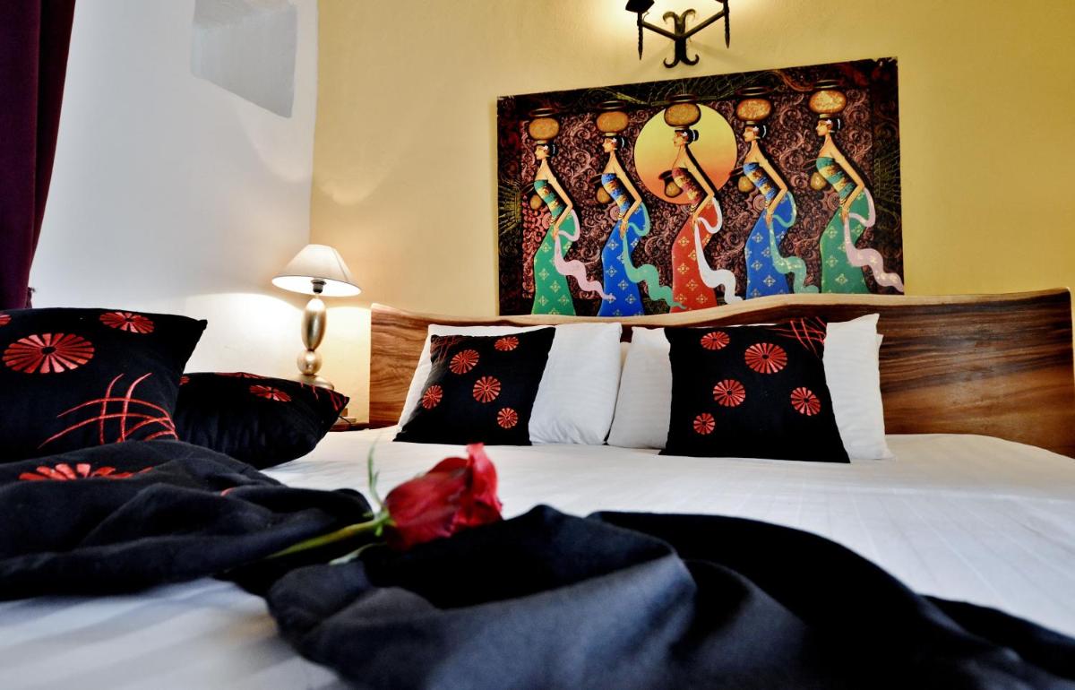 Chapel 5 Boutique Suites B&B