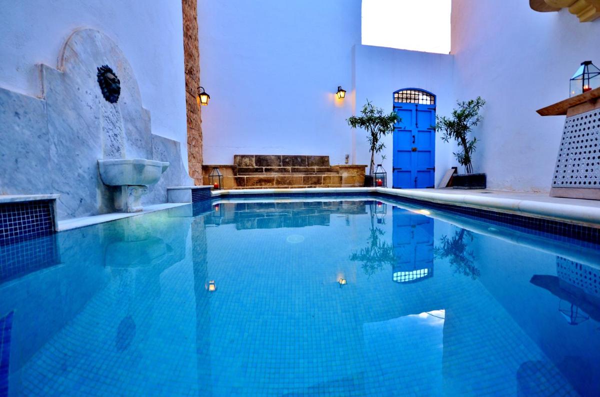 Chapel 5 Boutique Suites B&B