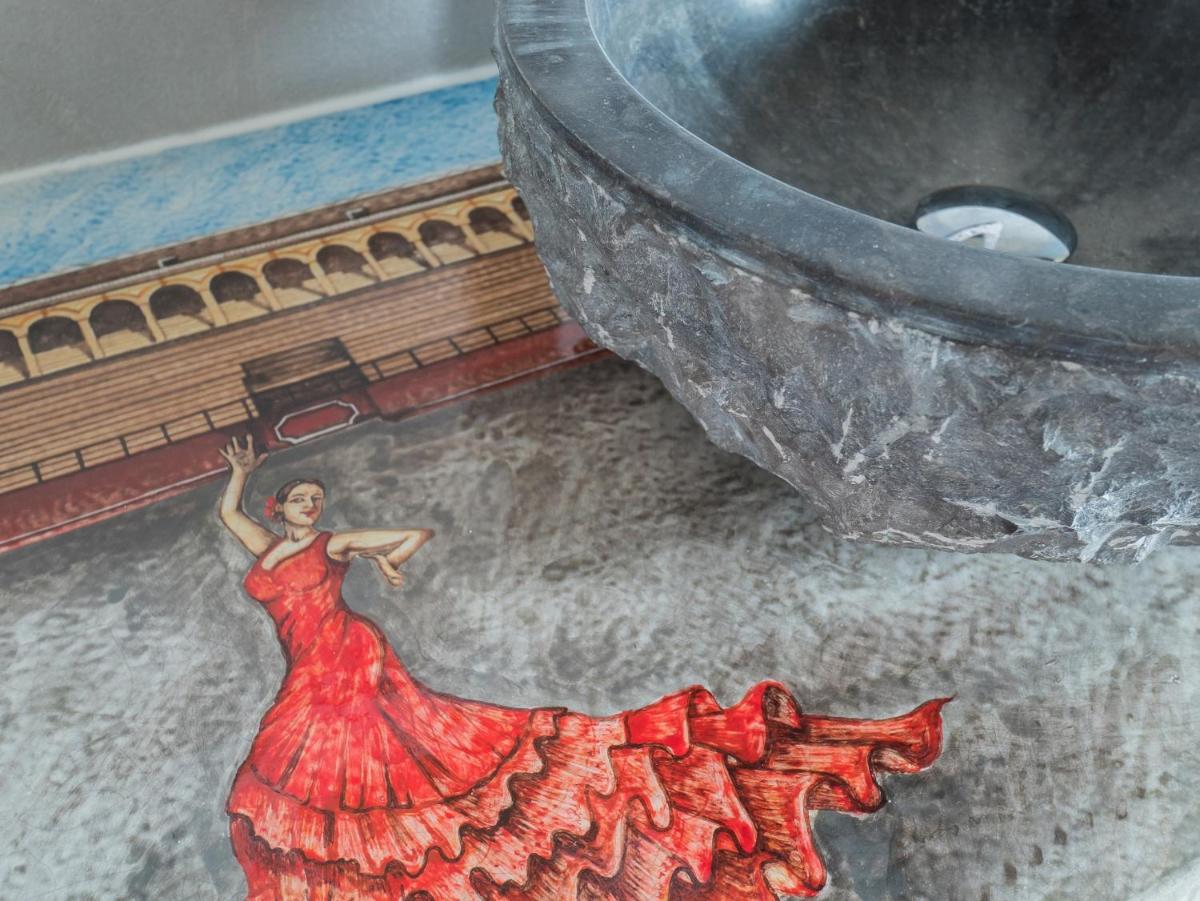 Chapel 5 Boutique Suites B&B