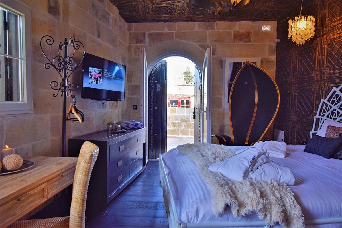 Chapel 5 Boutique Suites B&B