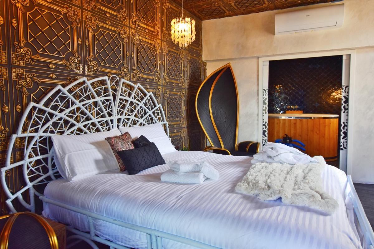 Chapel 5 Boutique Suites B&B