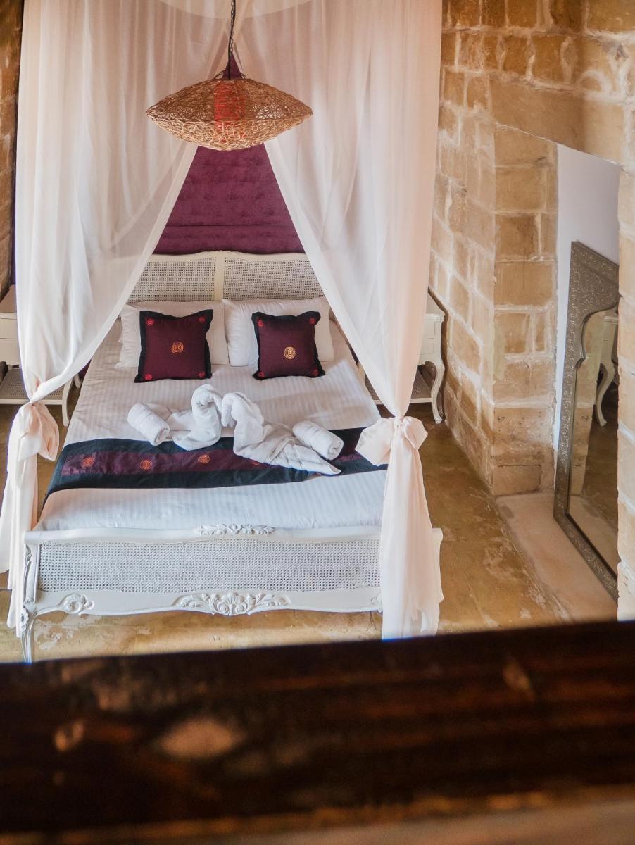 Chapel 5 Boutique Suites B&B