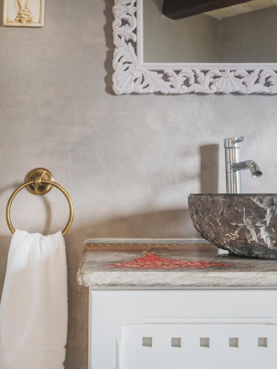 Chapel 5 Boutique Suites B&B