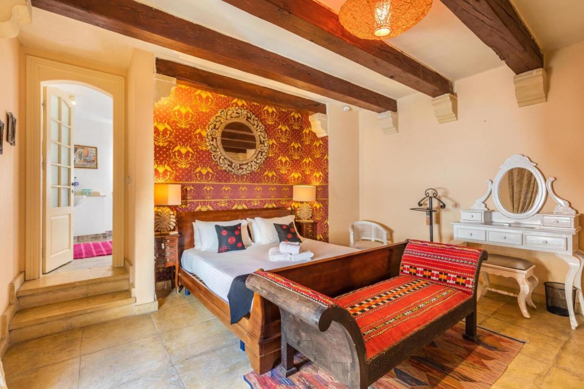 Chapel 5 Boutique Suites B&B