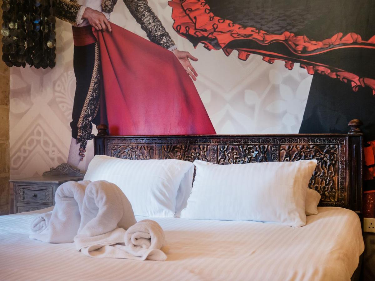 Chapel 5 Boutique Suites B&B