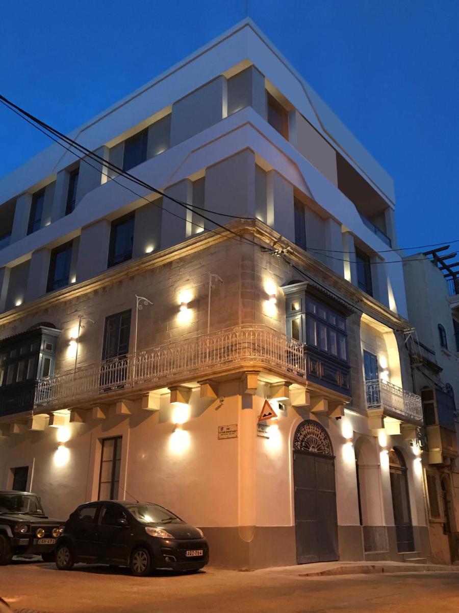 Chapter 5 Hotel