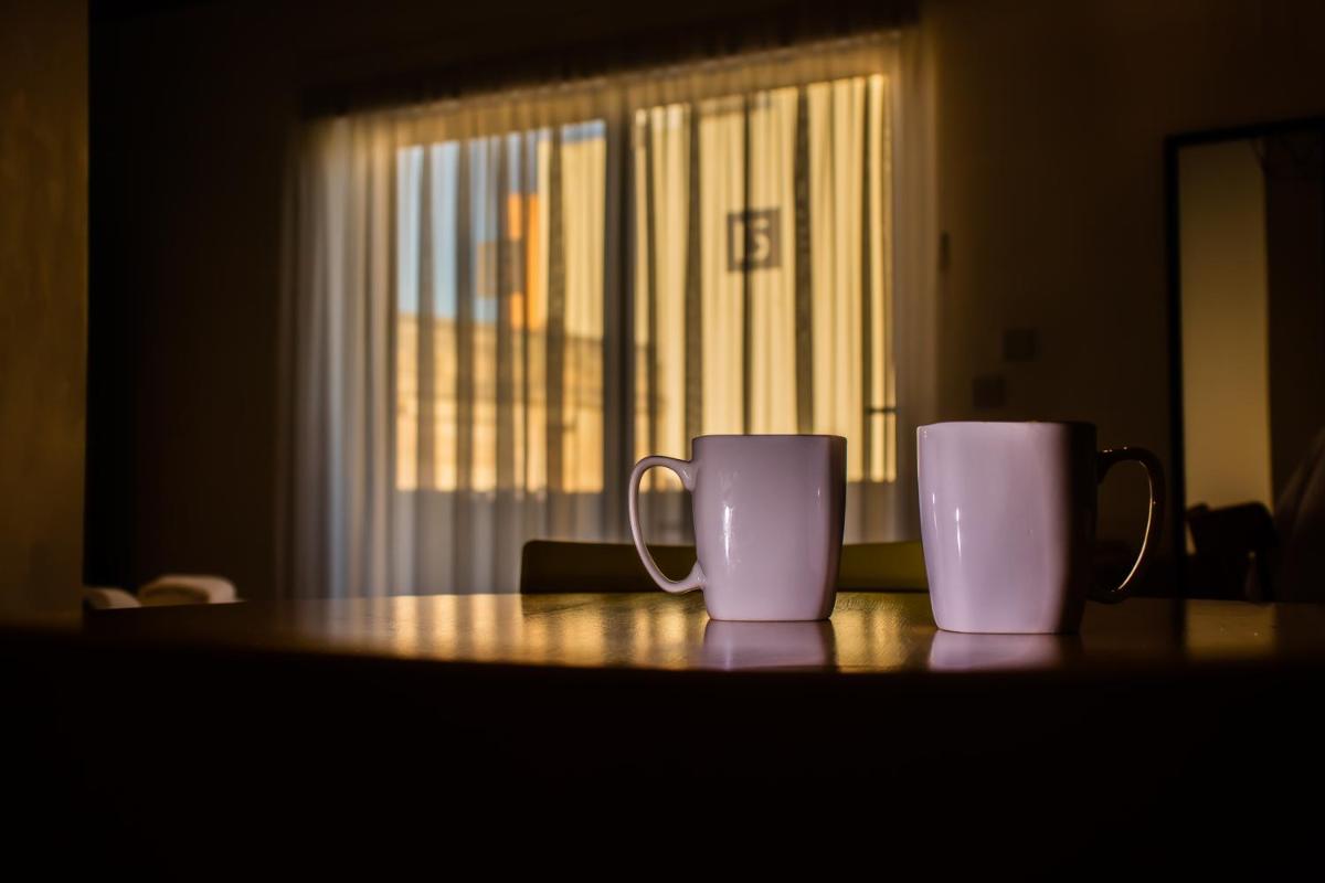Chapter 5 Hotel