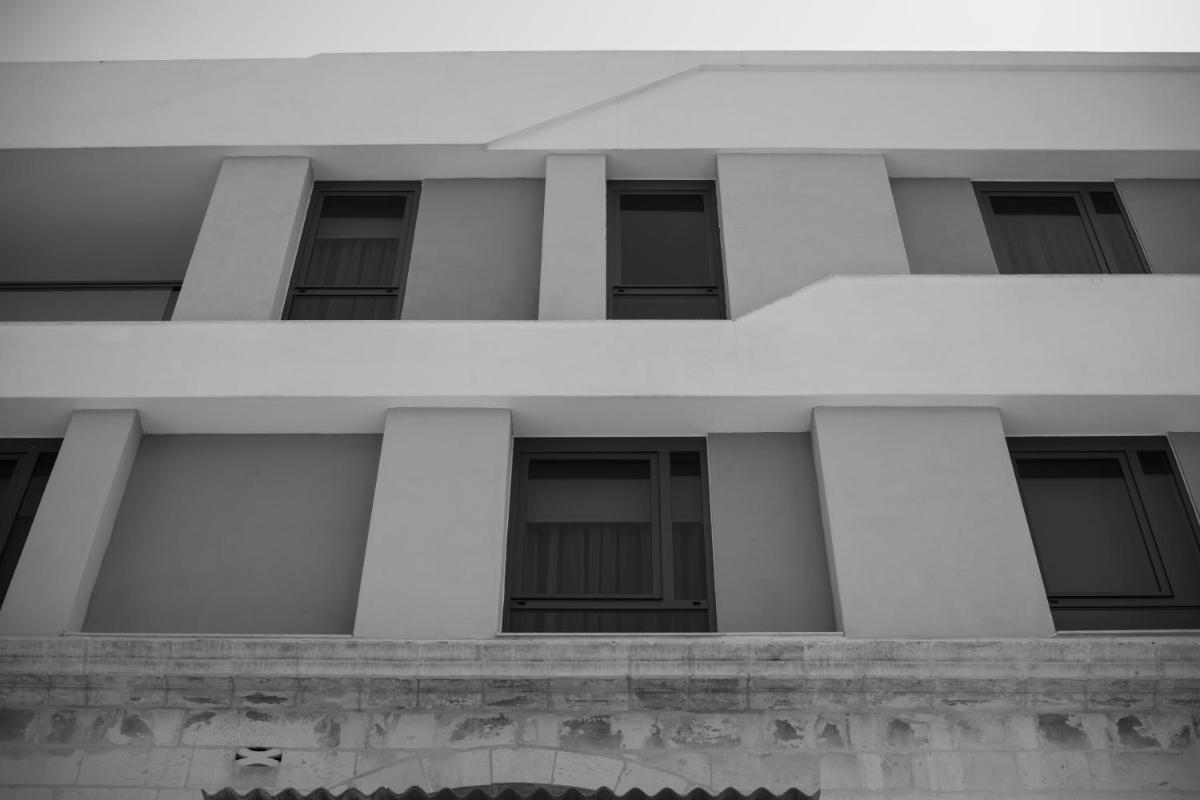 Chapter 5 Hotel