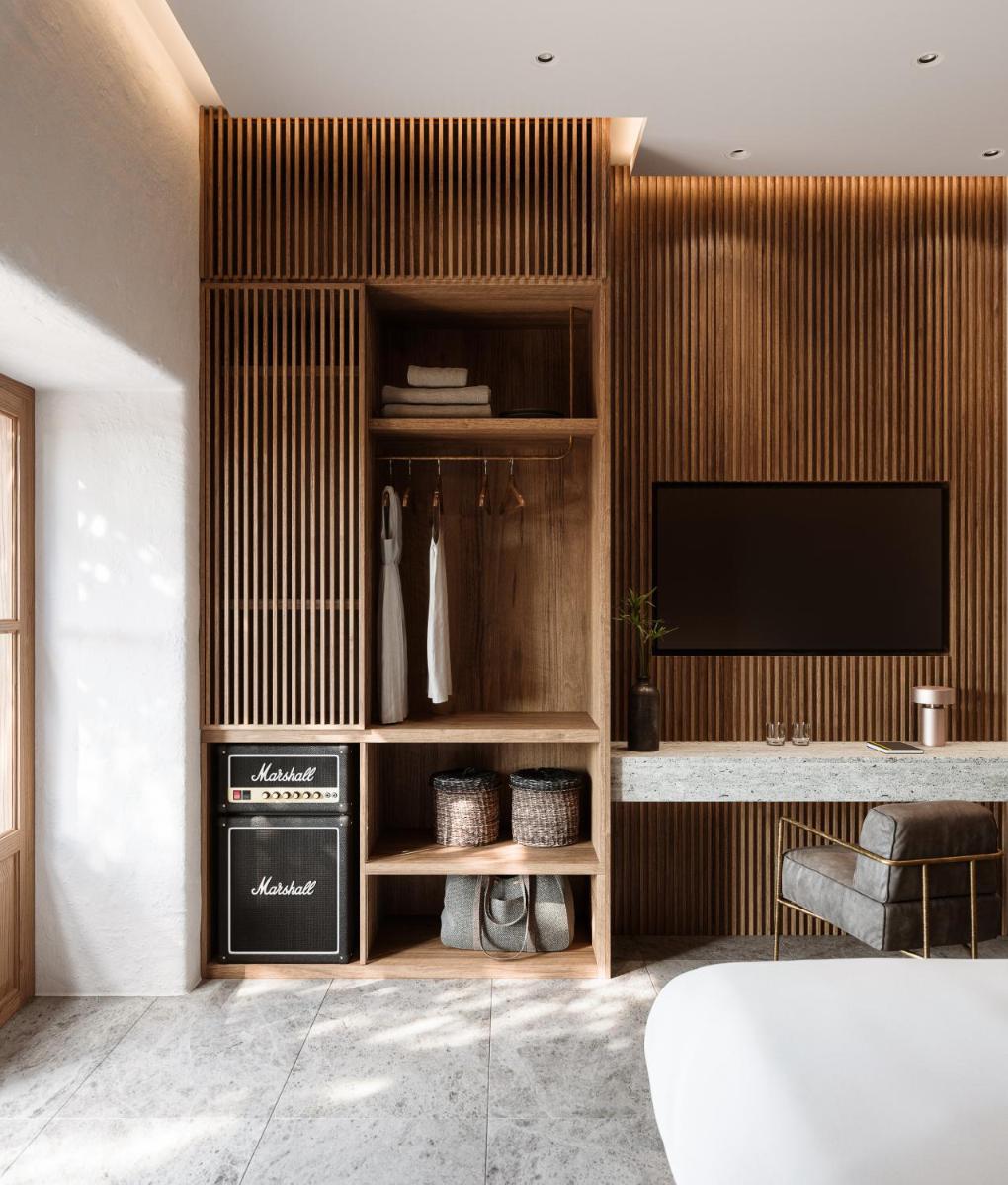 Charisma Hotel and Wellness Club