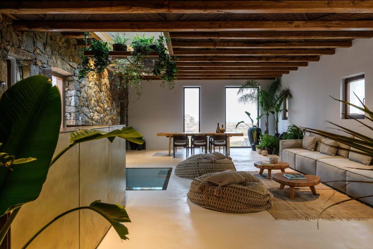 Charisma Hotel and Wellness Club