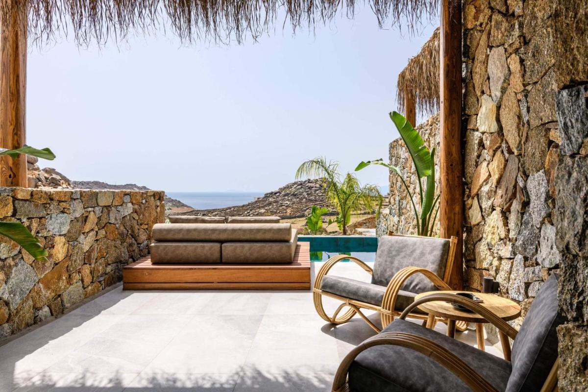 Charisma Hotel and Wellness Club