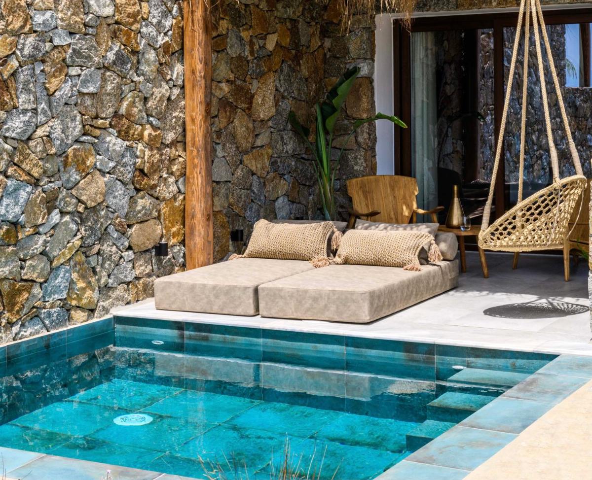 Charisma Hotel and Wellness Club