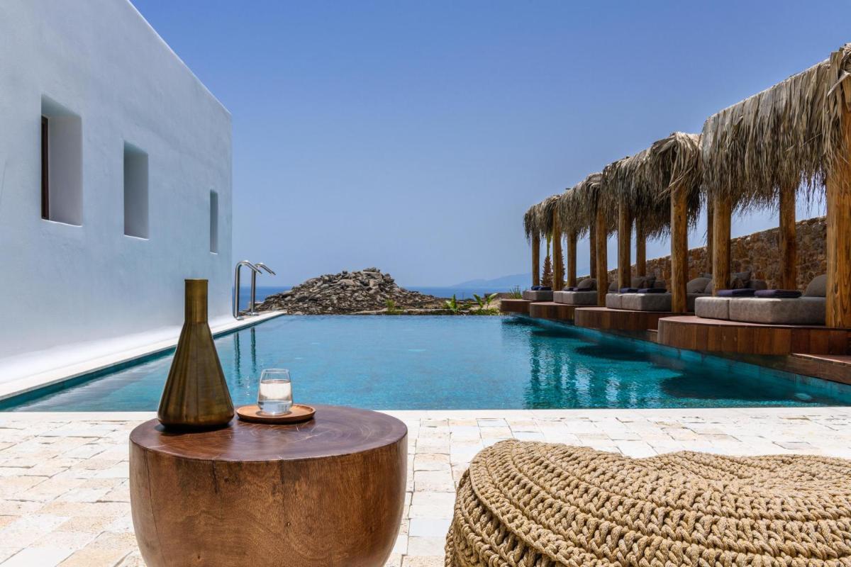 Charisma Hotel and Wellness Club