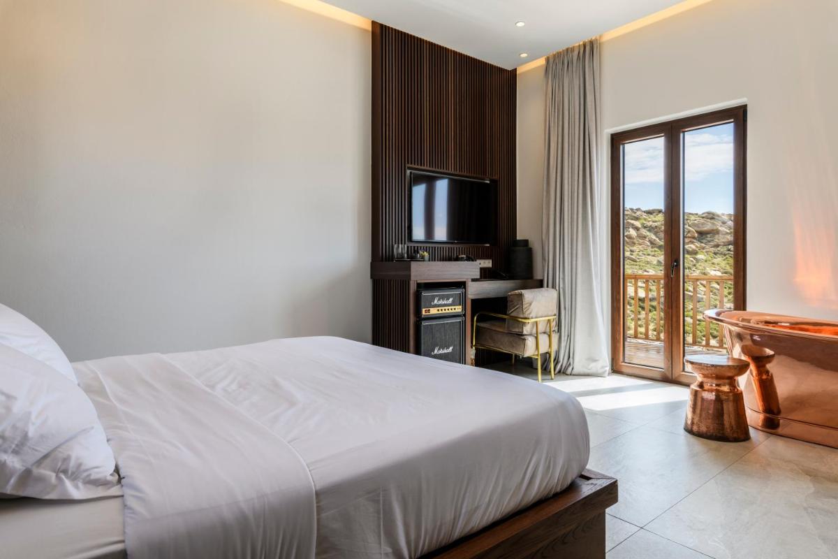 Charisma Hotel and Wellness Club