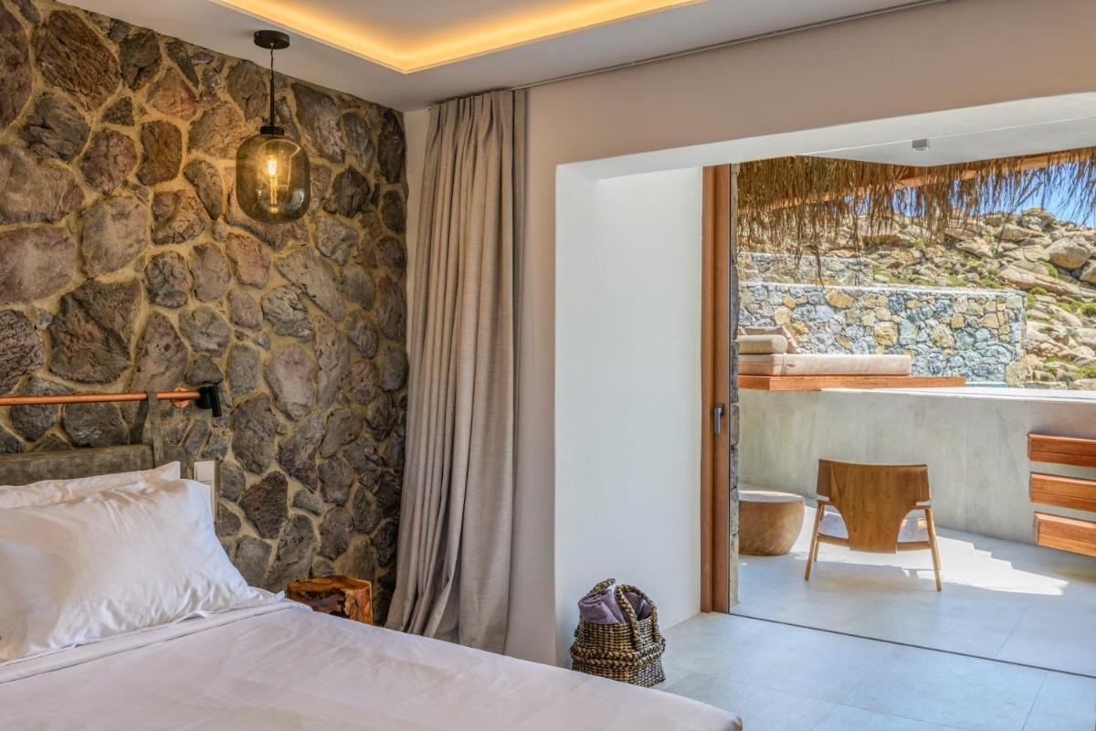 Charisma Hotel and Wellness Club