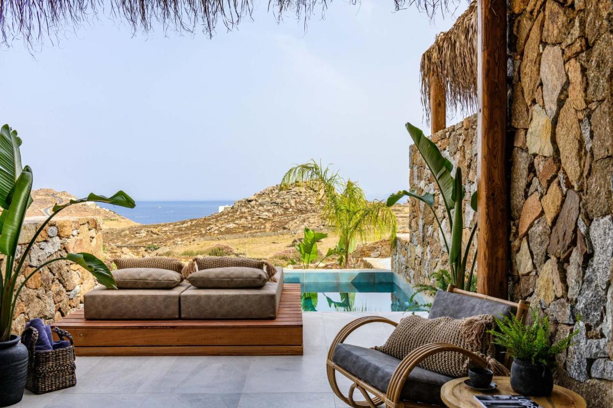 Charisma Hotel and Wellness Club