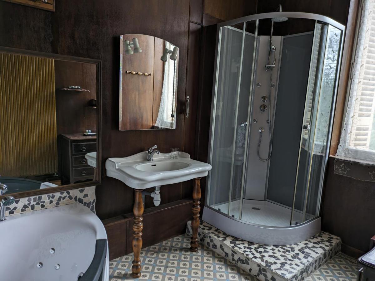 Château Camperos - Chambres d'hôtes - B&B