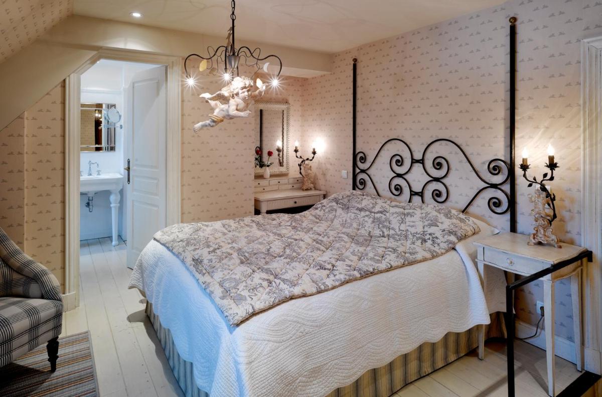 Chateau De Germigney