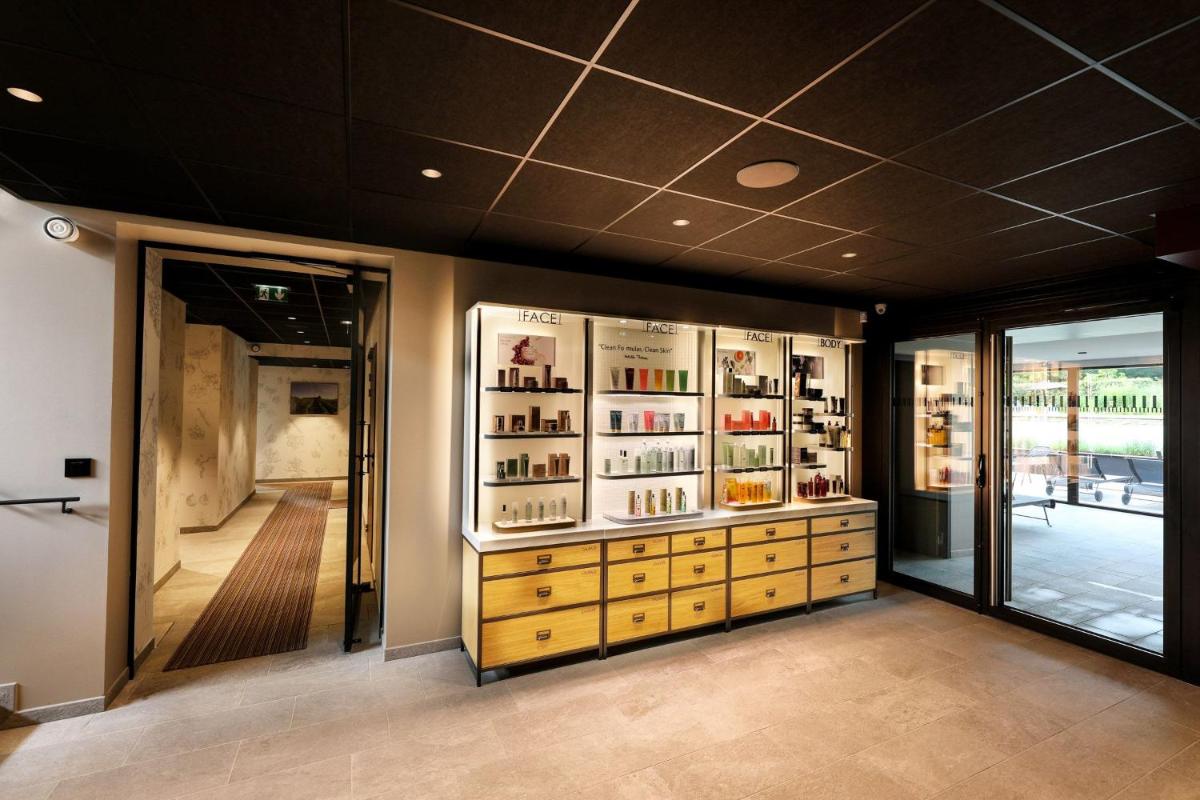 Chateau De Germigney